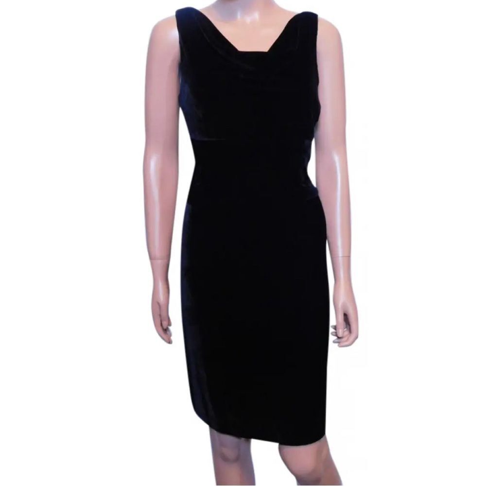 Marina Black Sleeveless Scoop Neck Dress Size 6 NWT